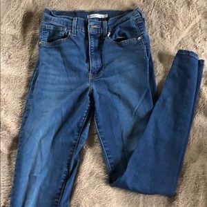 Mile High Super Skinny Levi Jean